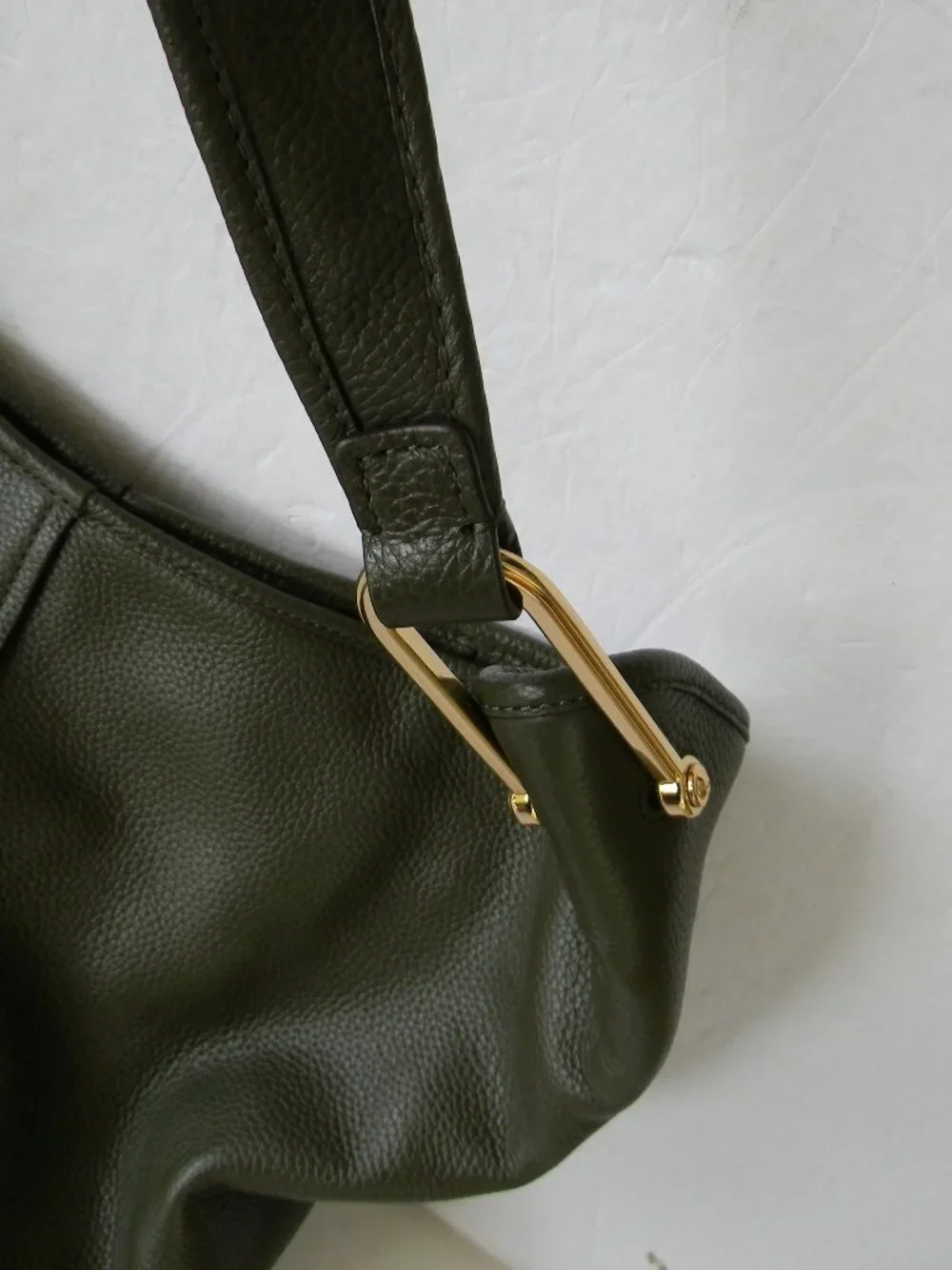 Michael Kors Sonny Medium Hobo Shoulder Bag IVY GREEN (OLIVE) PEBBLE LEATHER NWT